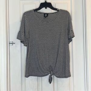 Bobeau Black and White Striped Tie Front Tee Size Small